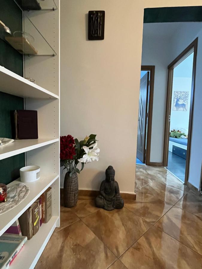 Casa Cartilor - House Of Book'S Apartman Bukarest Kültér fotó